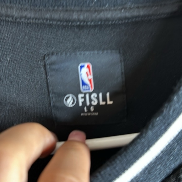 Fisll 76ers fuzzy pullover - Picture 3 of 10